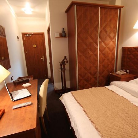 Plasma Hotel Tripoli Kültér fotó