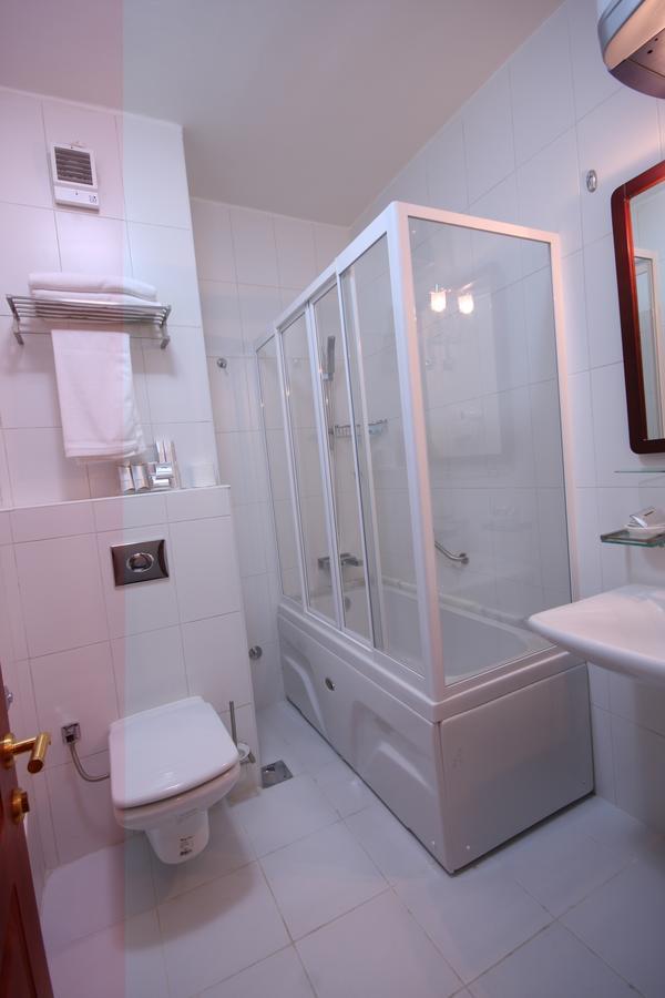 Plasma Hotel Tripoli Kültér fotó
